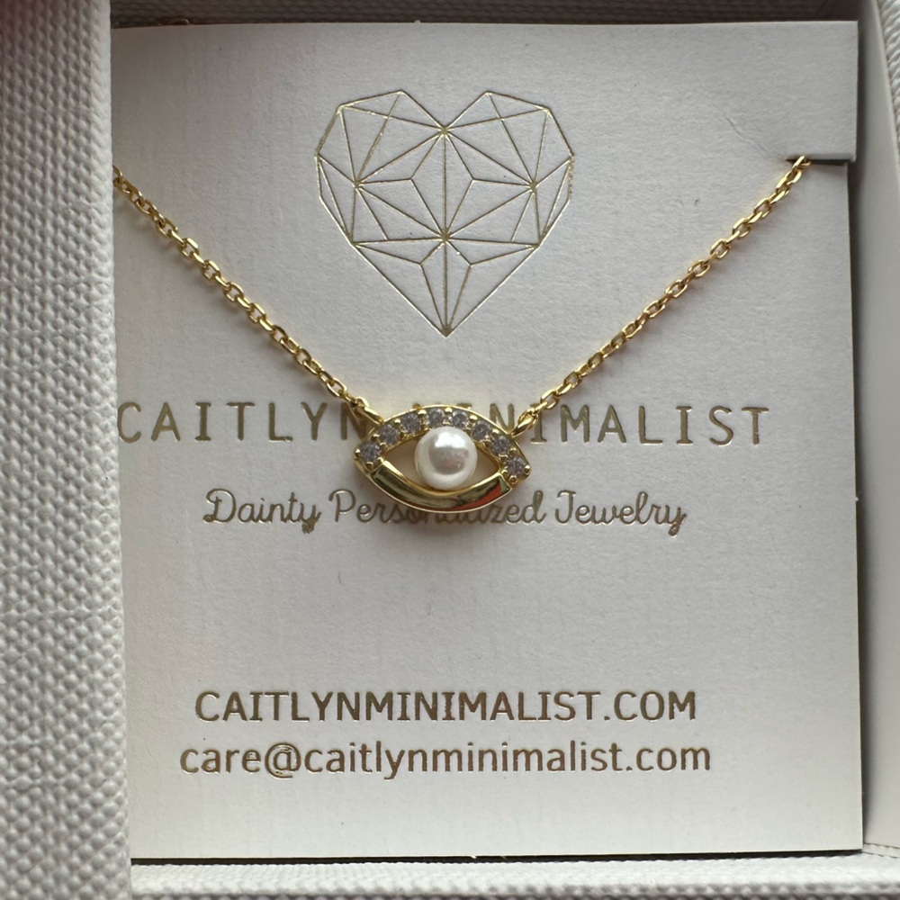 Caitlin Minimalist Amaryllis Pave Evil Eye Necklace in 18k gold